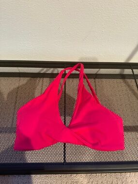 Front Twist Hot Pink Sports Bra